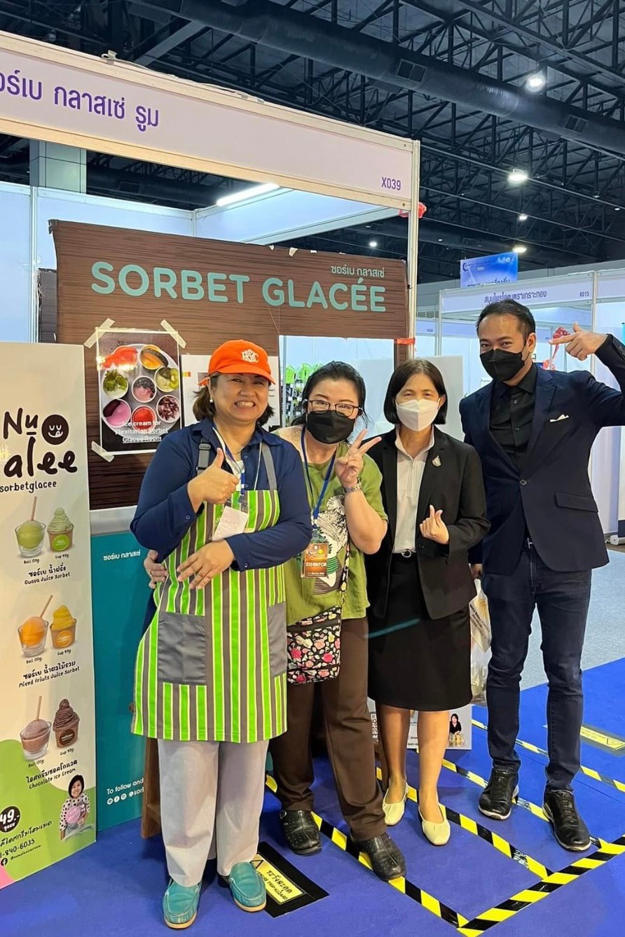 LINE_ALBUM_230403_16